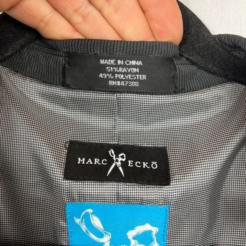 Marc Ecko excellent preowned